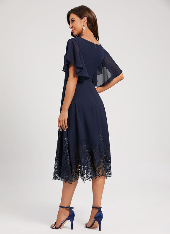 Robe de Soirée Longue Bleue En Dentelle Et Mousseline - gallery 5
