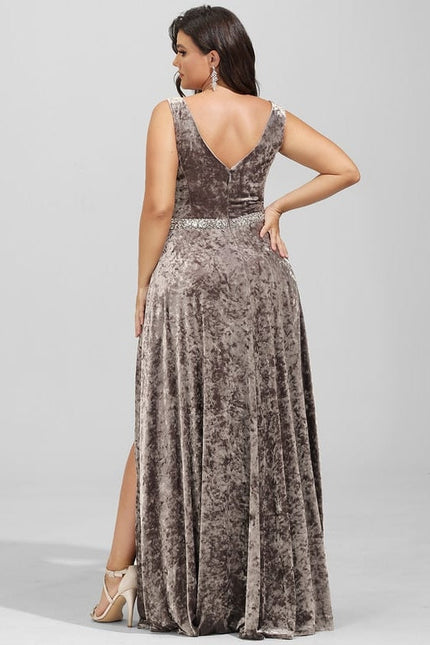 Robe de Soirée Velours Sable Chic - gallery 6