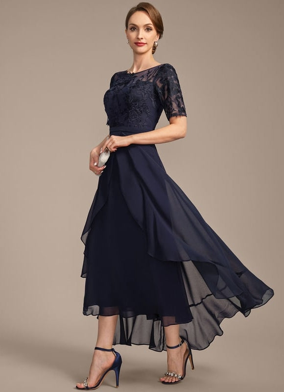 Robe de Soirée Longue Bleu Marine En Dentelle Et Mousseline - gallery 3