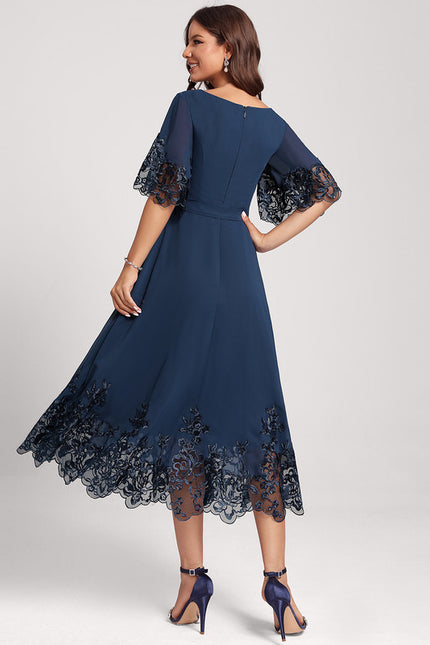 Robe de Soirée Longue Bleue En Dentelle Et Mousseline - gallery 4