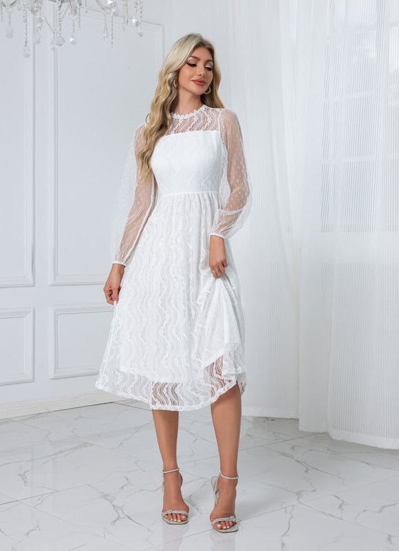 Robe De Soirée En Dentelle Classe Chic Et Glamour - gallery 1