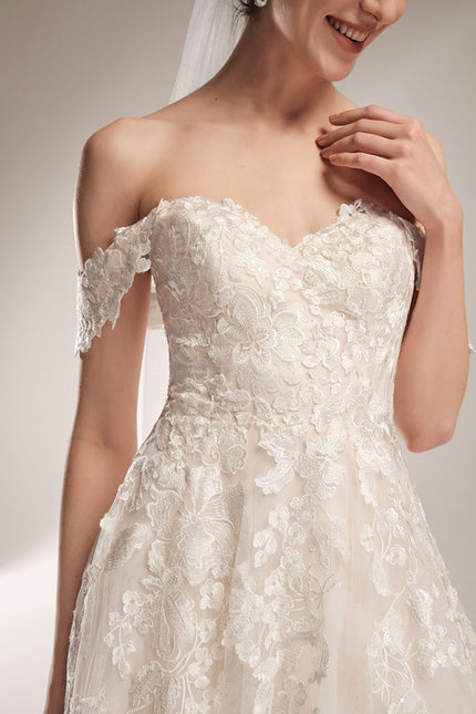Robe de Soirée Longue Blanche Mariage Dentelle Epaule Dénudée - gallery 4