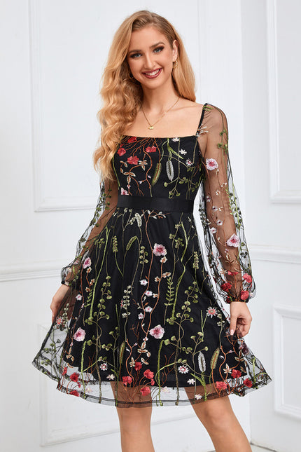Robe de Soirée Brodée Chic - gallery 6