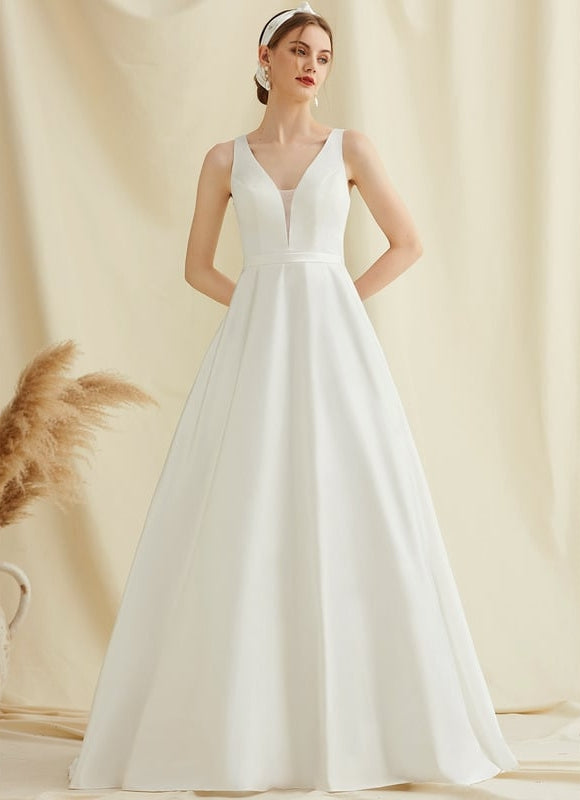 Robe de Soirée Élégance Minimaliste - gallery 3