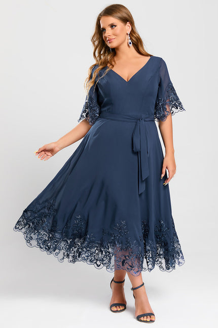 Robe de Soirée Longue Bleue En Dentelle Et Mousseline - gallery 8