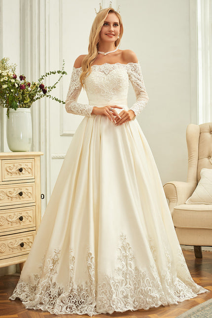 Robe de Soirée Éclat Satiné Élégant