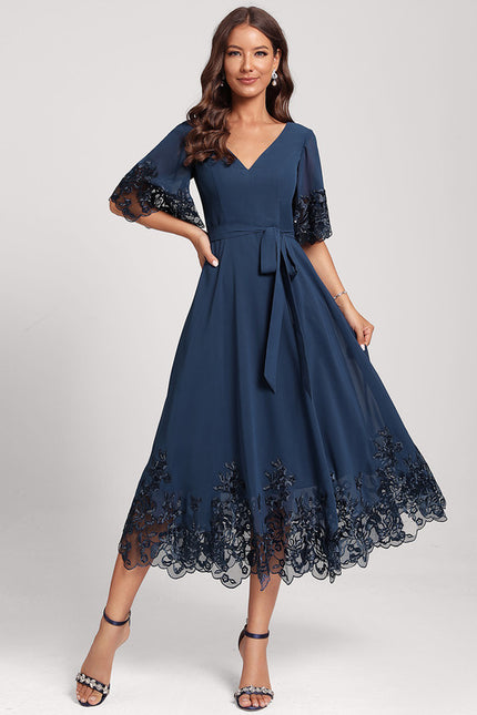 Robe de Soirée Longue Bleue En Dentelle Et Mousseline - gallery 2