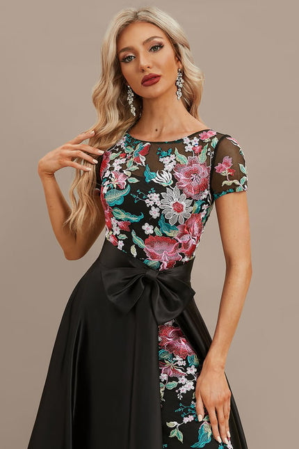 Robe De Soirée Avec Gros Noeud - gallery 1