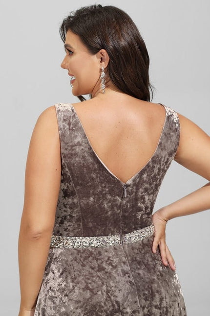 Robe de Soirée Velours Sable Chic - gallery 9