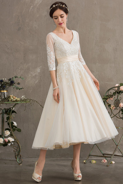 Robe de Soirée Élégance Ivoire Douce