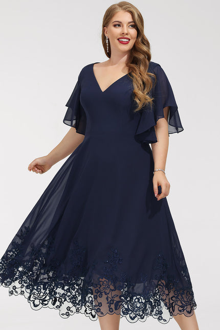 Robe de Soirée Longue Bleue En Dentelle Et Mousseline - gallery 7