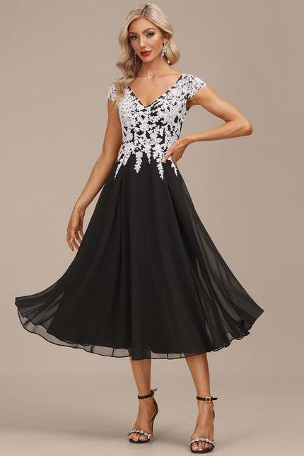 Robe de Soirée Longue Noire Et Blanche Dentelle Mousseline - gallery 1