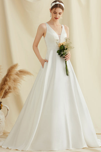 Robe de Soirée Élégance Minimaliste