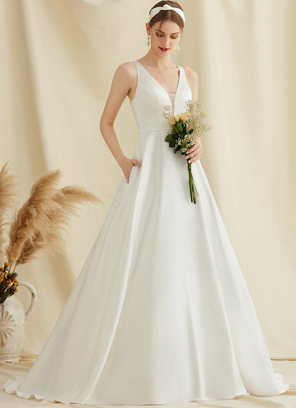 Robe de Soirée Élégance Minimaliste
