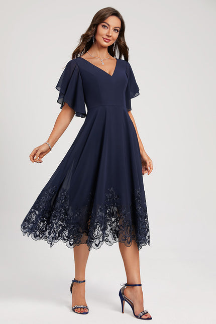 Robe de Soirée Longue Bleue En Dentelle Et Mousseline - gallery 2