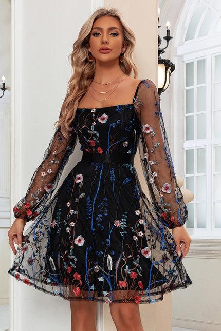 Robe de Soirée Brodée Chic - gallery 3