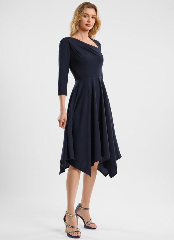Robe de Soirée Trapèze Chic - gallery 3