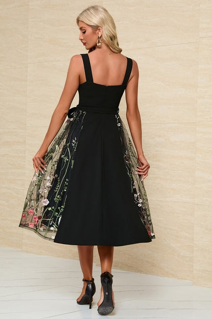 Robe de Soirée Élégante Brodée - gallery 1