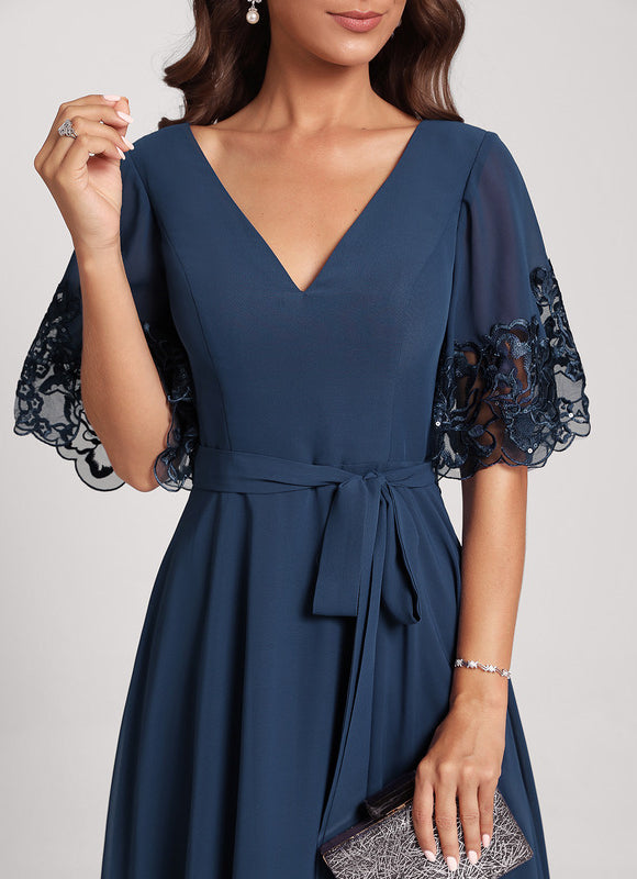 Robe de Soirée Longue Bleue En Dentelle Et Mousseline - gallery 5