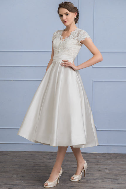 Robe de Soirée Longue Blanche En Satin Et Dentelle - gallery 3